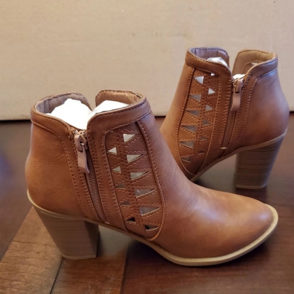 MVE Shoes Stacked Heel Ankle Booties 7.5 - Picture 7 of 11